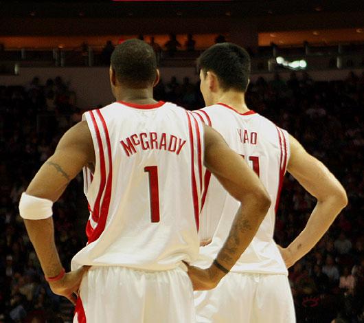 手不过肩 手不过肩